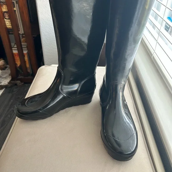 Michael Kors Knee-High Women's Rain Boots - Picture 2 of 5